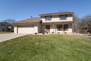 7808 W 101st St Minneapolis MN-large-001-007-Exterior Front-1334x1000-72dpi